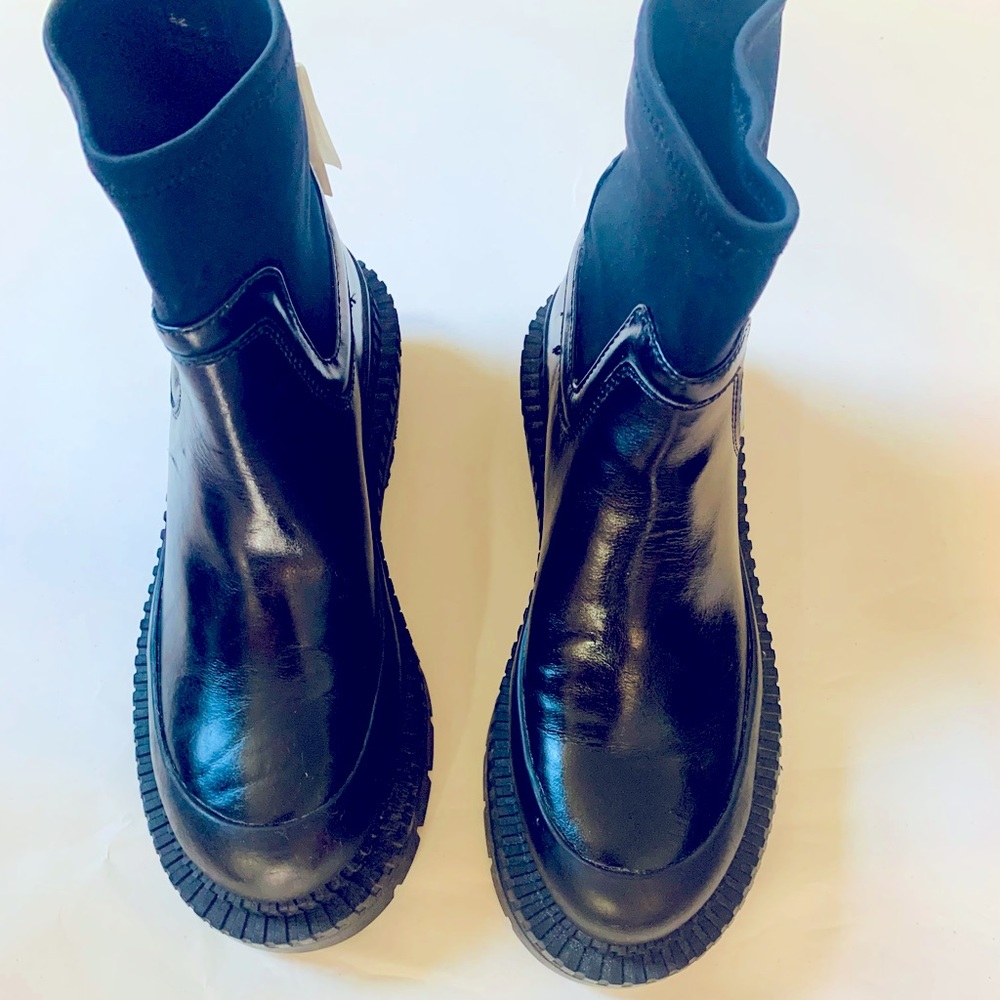 Zara Black Lace-Up Lug Sole Boots